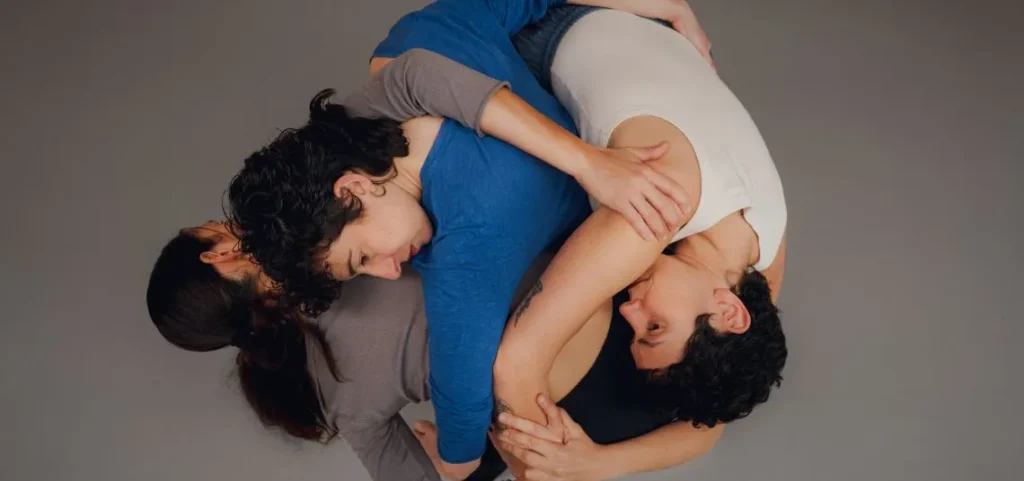 Dance Performance “Knot”