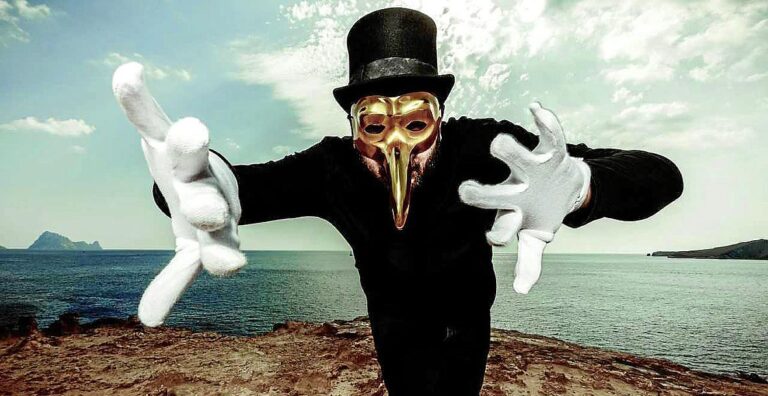 Claptone en Amøk Mallorca