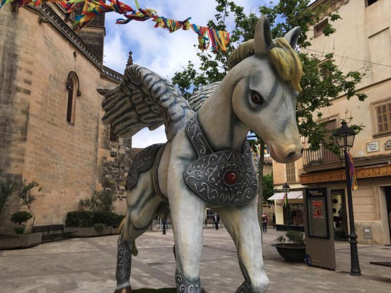 Ferias y Fiestas de Primavera «Manacor Encantat: Leyendas del Mundo»