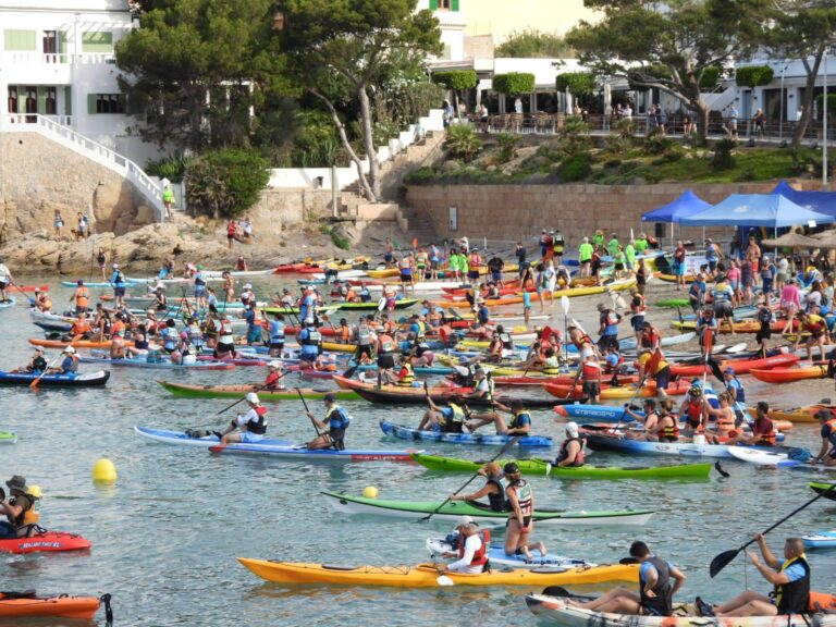 Dragonera. Vuelta en piragua y paddle surf